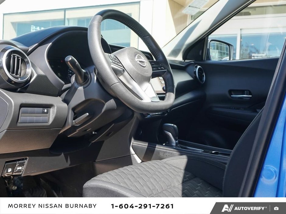 2023 Nissan Kicks SV CVT // 2.99% FINANCING-15