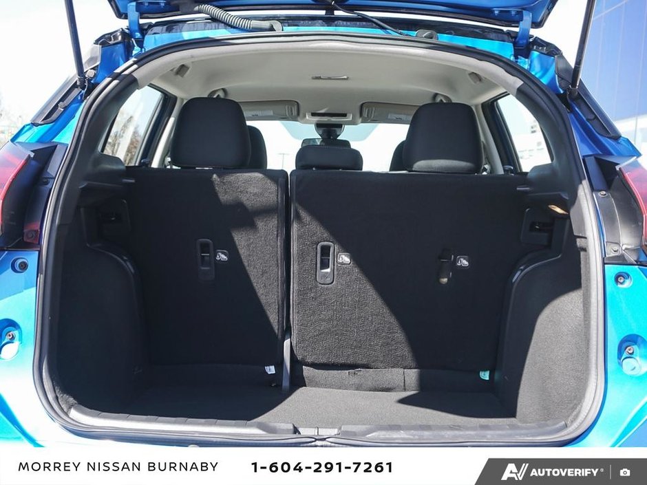 2023 Nissan Kicks SV CVT // 2.99% FINANCING-12