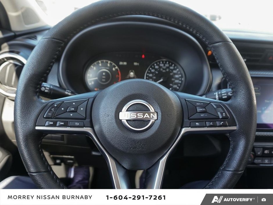 2023 Nissan Kicks SV CVT // 2.99% FINANCING-16