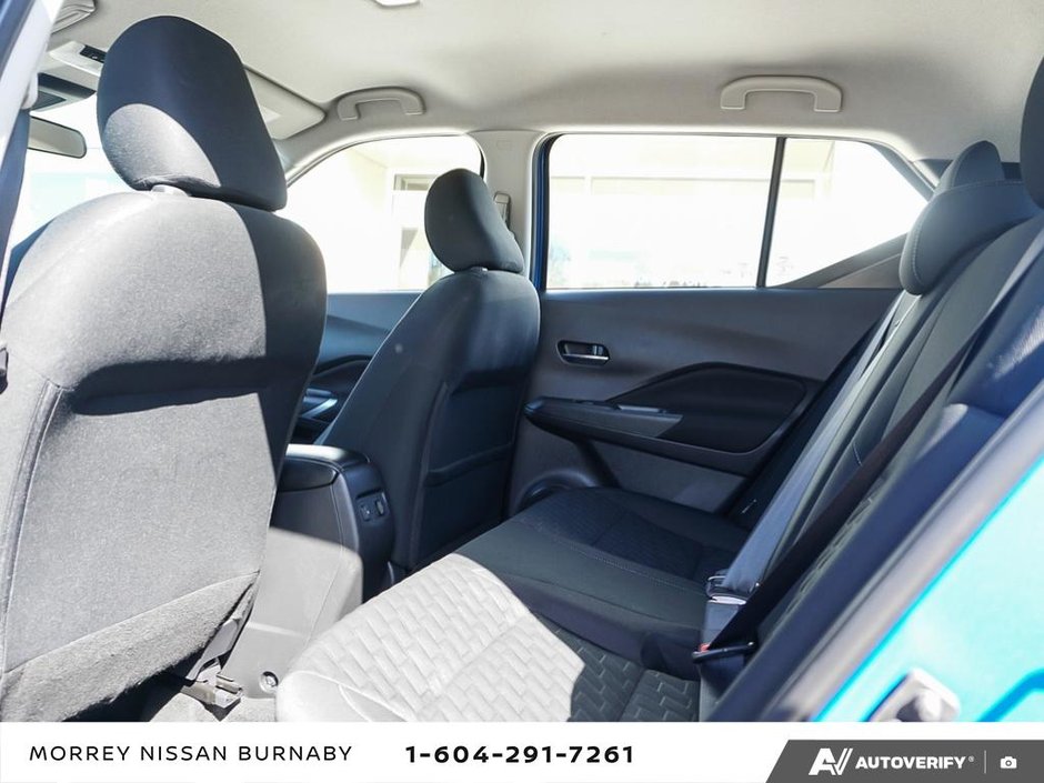 2023 Nissan Kicks SV CVT // 2.99% FINANCING-13