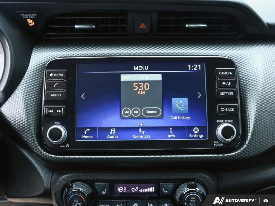 2023 Nissan Kicks SV CVT // 2.99% FINANCING-13