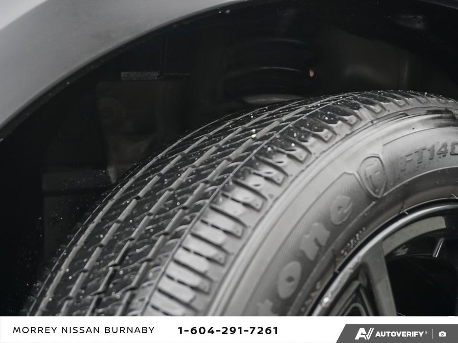 2023 Nissan Kicks SR // 2.99% FINANCING-7