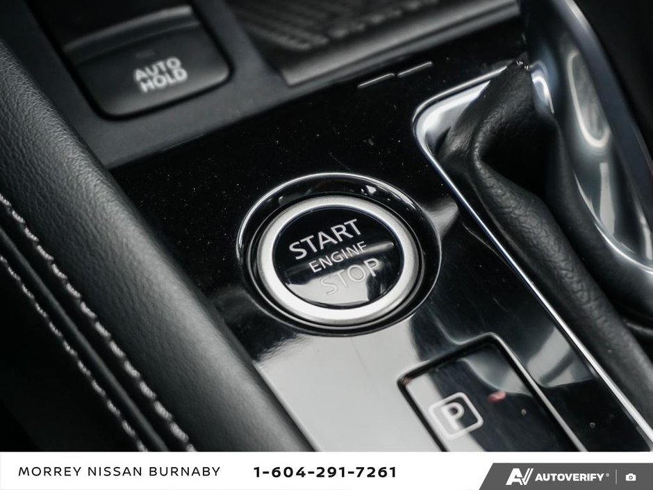 2023 Nissan Kicks SR // 2.99% FINANCING-26