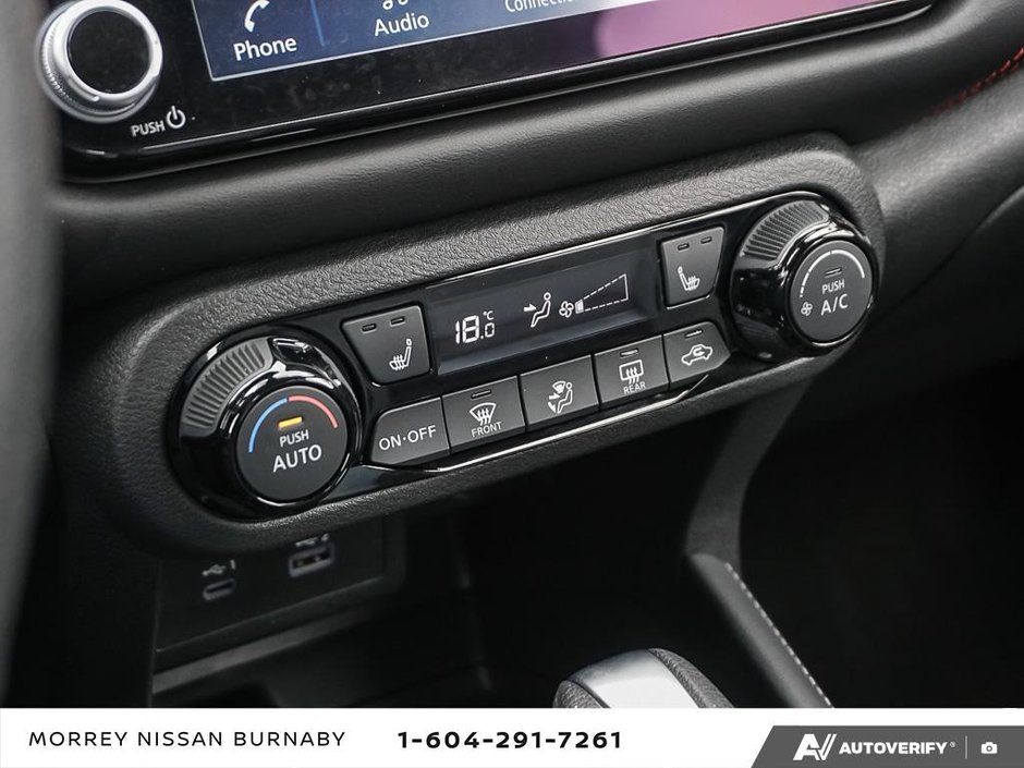 2023 Nissan Kicks SR // 2.99% FINANCING-21