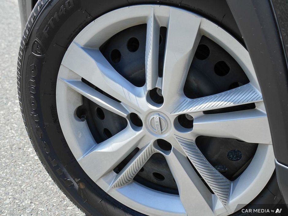 2024 Nissan Kicks S CVT // NO ACCIDENTS-20