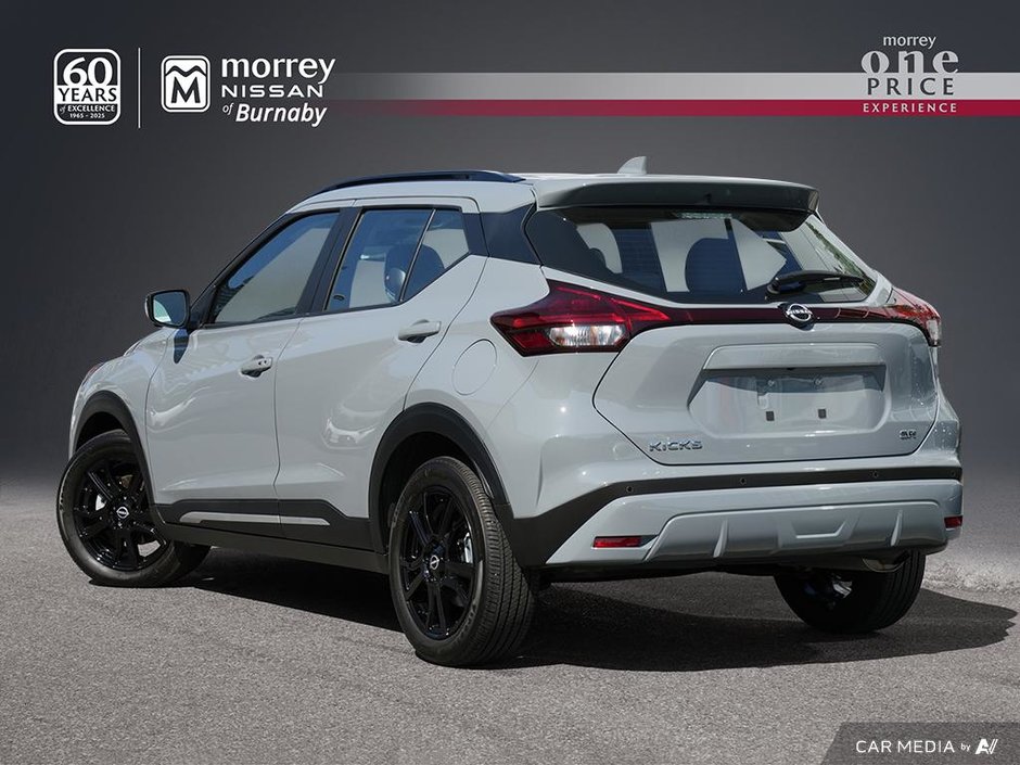 2024 Nissan Kicks SR CVT // NO ACCIDENTS-3