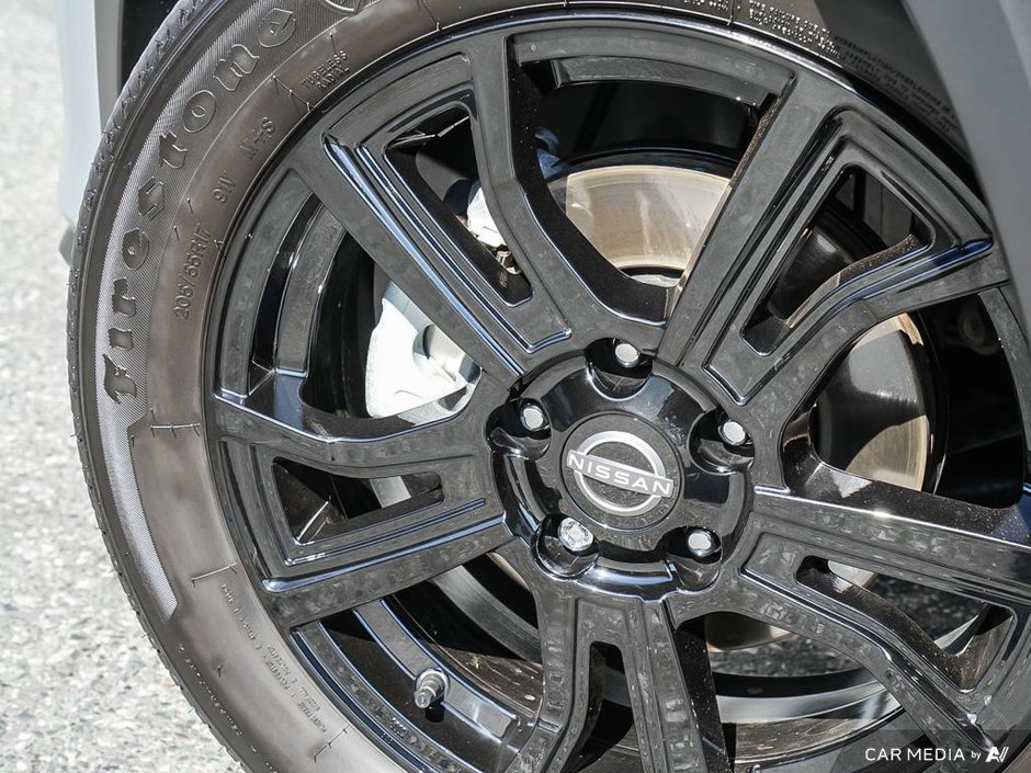 2024 Nissan Kicks SR CVT // NO ACCIDENTS-20