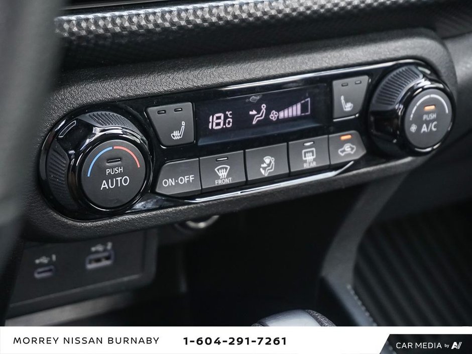 2024 Nissan Kicks SV TRIM // NO ACCIDENTS-21
