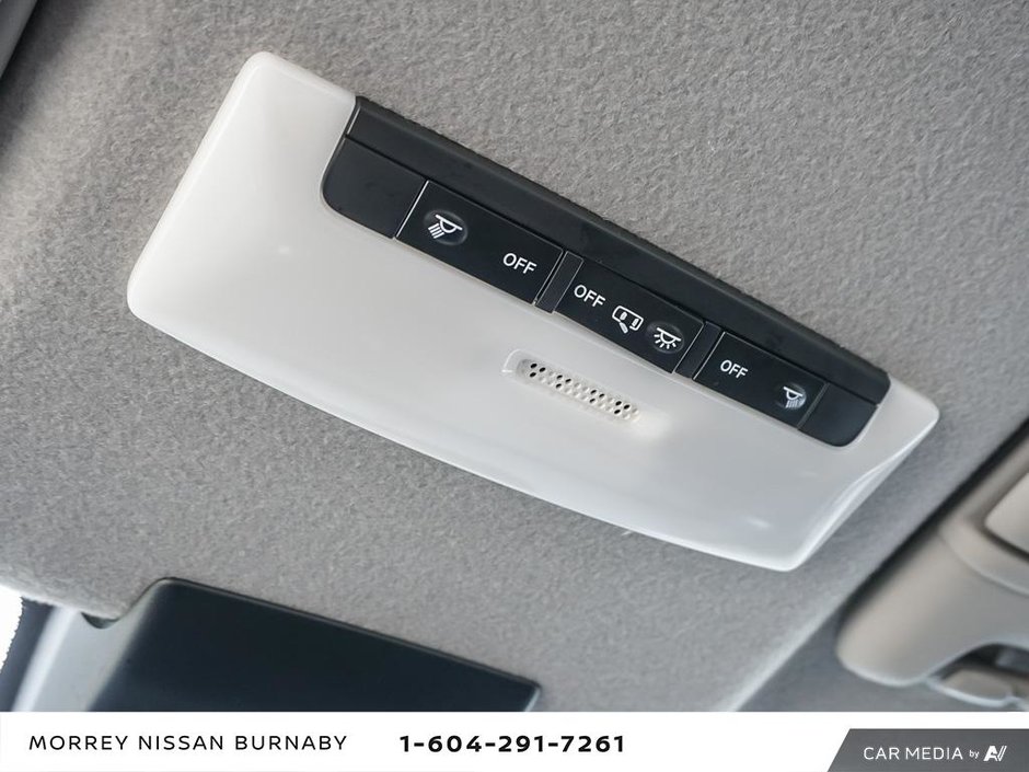 2024 Nissan Kicks SV TRIM // NO ACCIDENTS-24