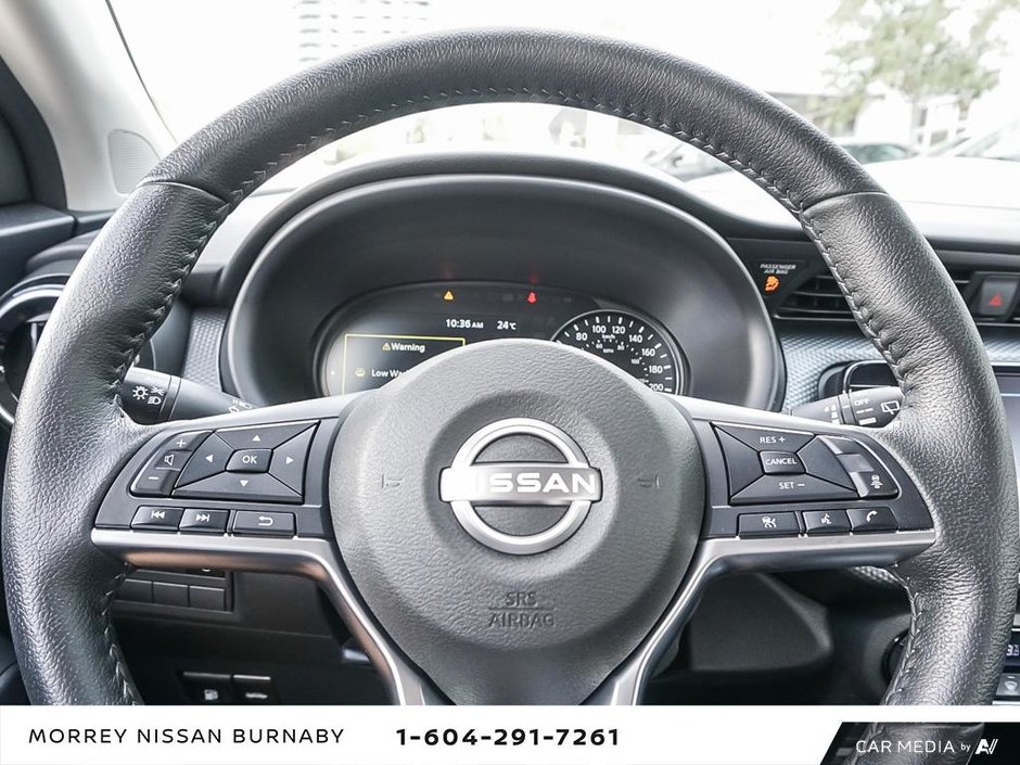 2024 Nissan Kicks SV TRIM // NO ACCIDENTS-16
