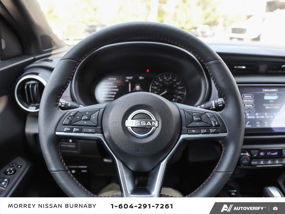 2024 Nissan Kicks SR CVT // NO ACCIDENTS-14