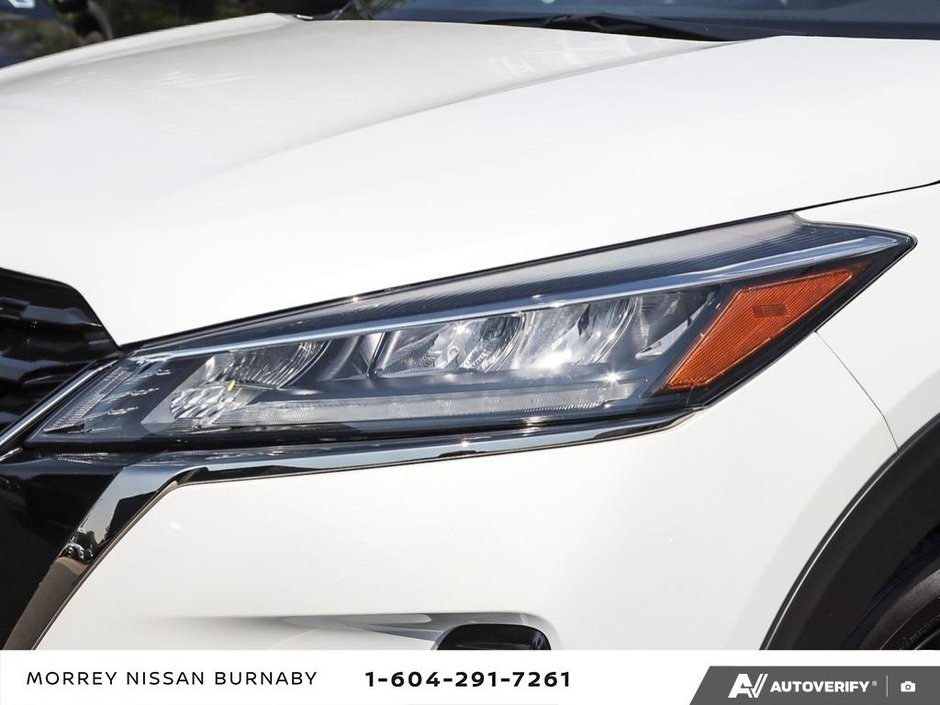 2024 Nissan Kicks SR CVT // NO ACCIDENTS-10