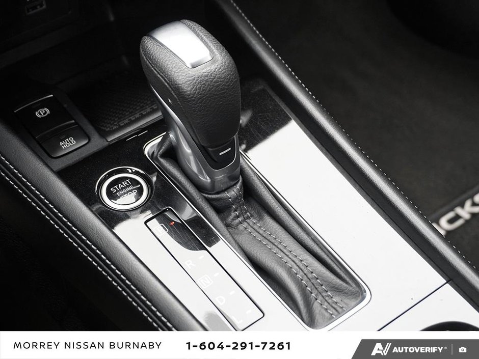 2024 Nissan Kicks SV TRIM // ONLY 19800 KMS!-22