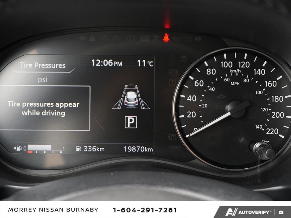 2024 Nissan Kicks SV TRIM // ONLY 19800 KMS!-17