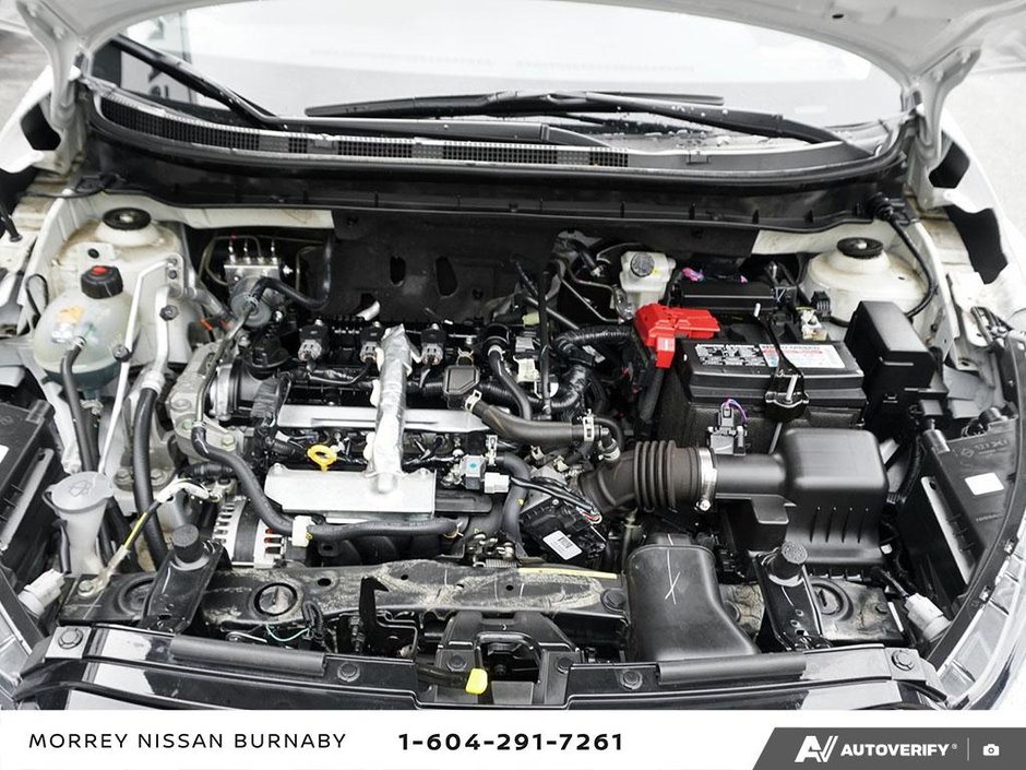 2024 Nissan Kicks SV TRIM // ONLY 19800 KMS!-8