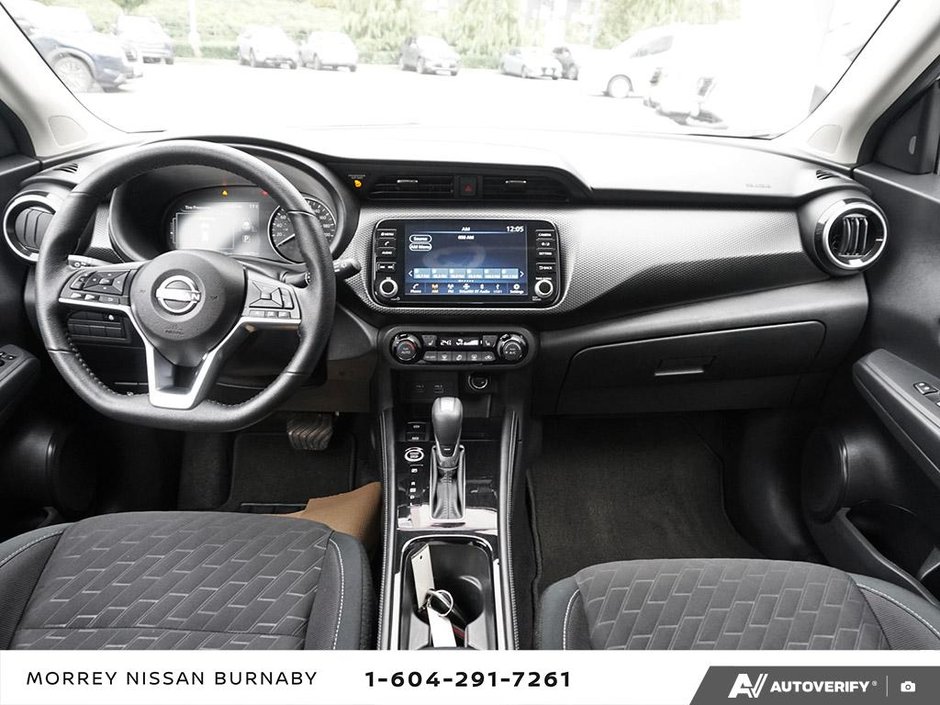 2024 Nissan Kicks SV TRIM // ONLY 19800 KMS!-14