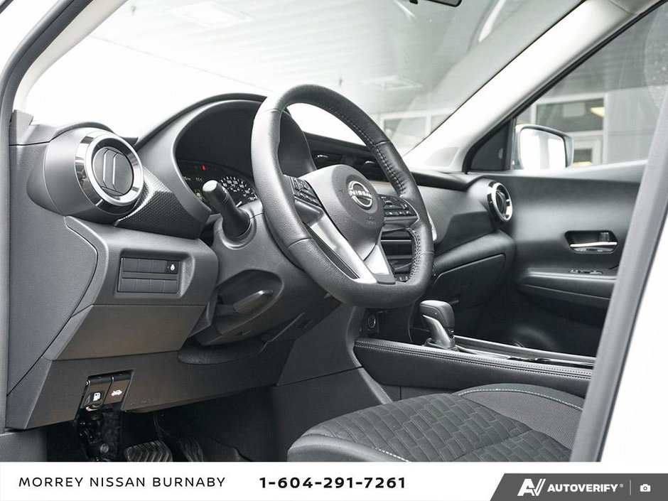 2024 Nissan Kicks SV TRIM // ONLY 19800 KMS!-15