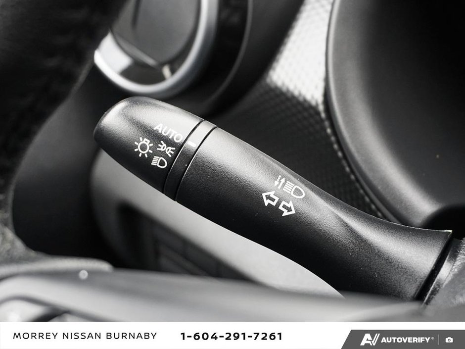 2024 Nissan Kicks SV TRIM // ONLY 19800 KMS!-18