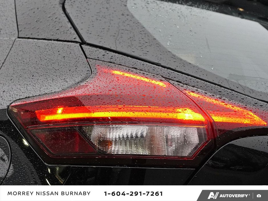 2024 Nissan Kicks SV CVT // LOW KMS-11