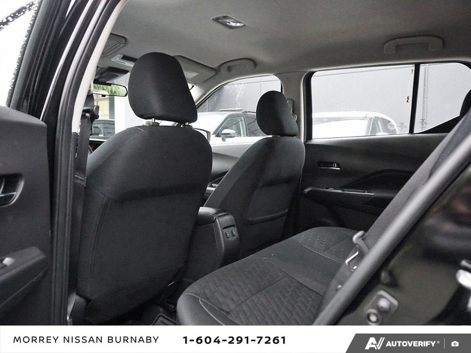 2024 Nissan Kicks SV CVT // LOW KMS-13