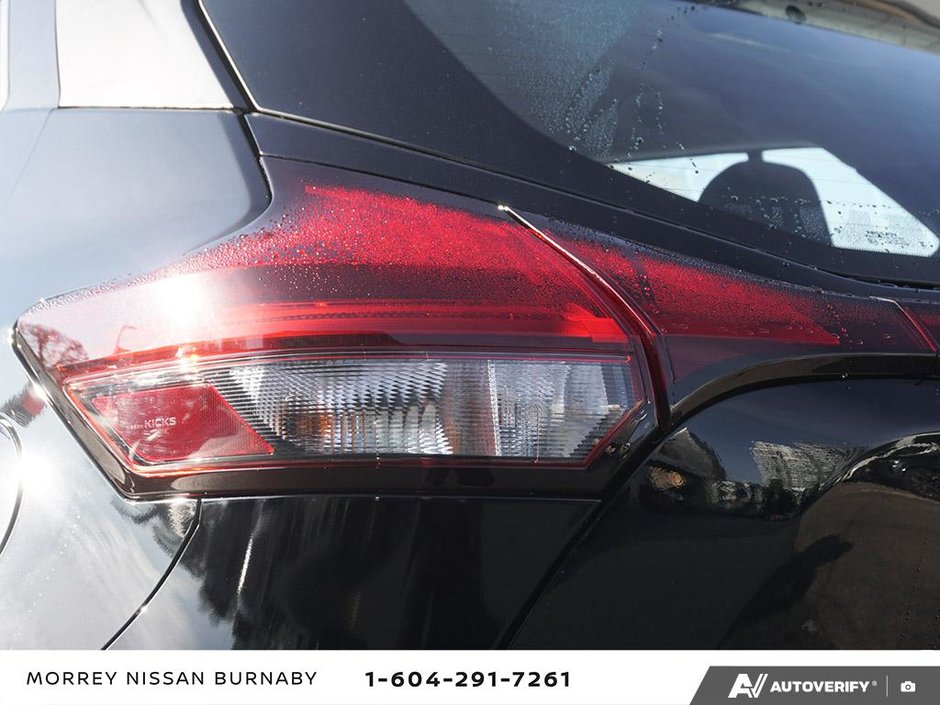 2024 Nissan Kicks SV CVT // NO ACCIDENTS-11