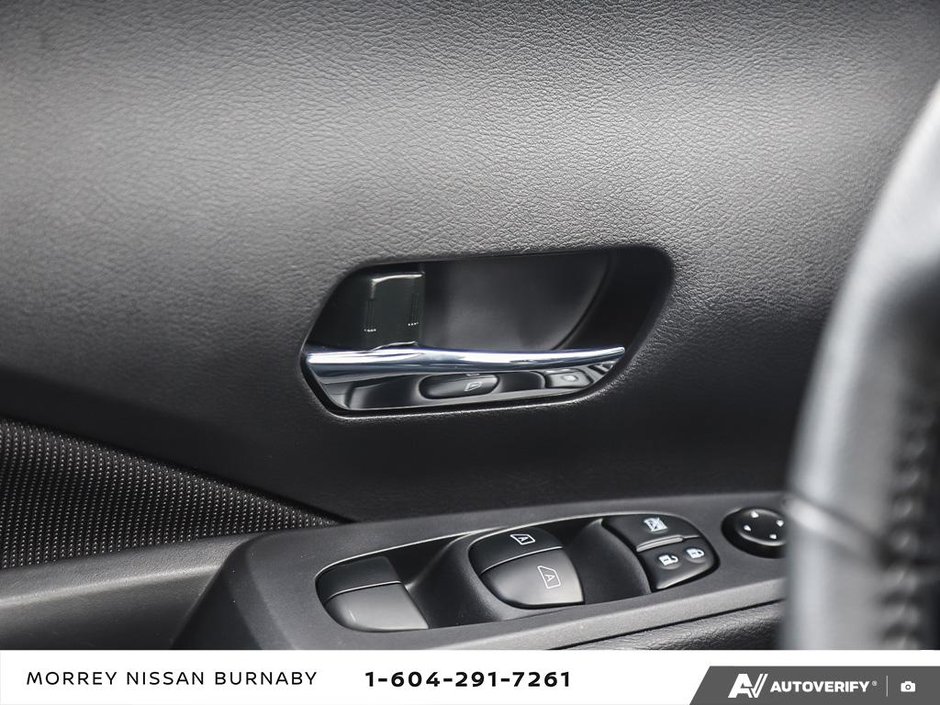 2024 Nissan Kicks SV // 2.99% FINANCE RATE-17