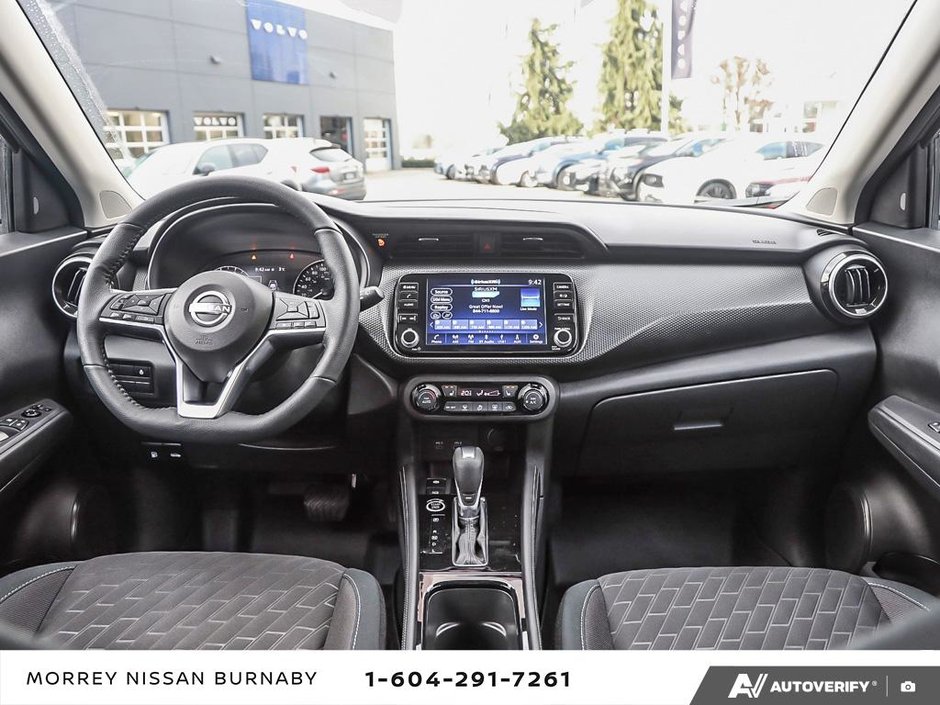 2024 Nissan Kicks SV // 2.99% FINANCE RATE-25