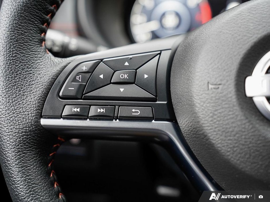 2024 Nissan Kicks SR PREMIUM // NO ACCIDENTS-10