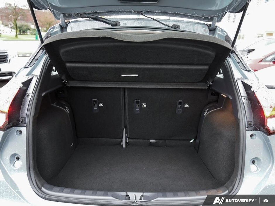 2024 Nissan Kicks SR PREMIUM // NO ACCIDENTS-25