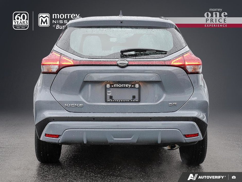 2024 Nissan Kicks SR PREMIUM // NO ACCIDENTS-4