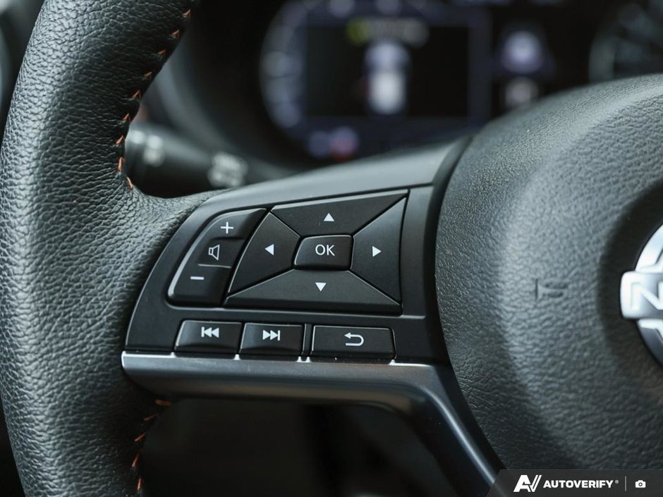 2024 Nissan Kicks SR // 2.99% FINANCING-10