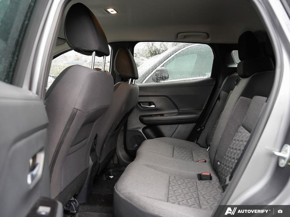 2025 Nissan Kicks SV-16