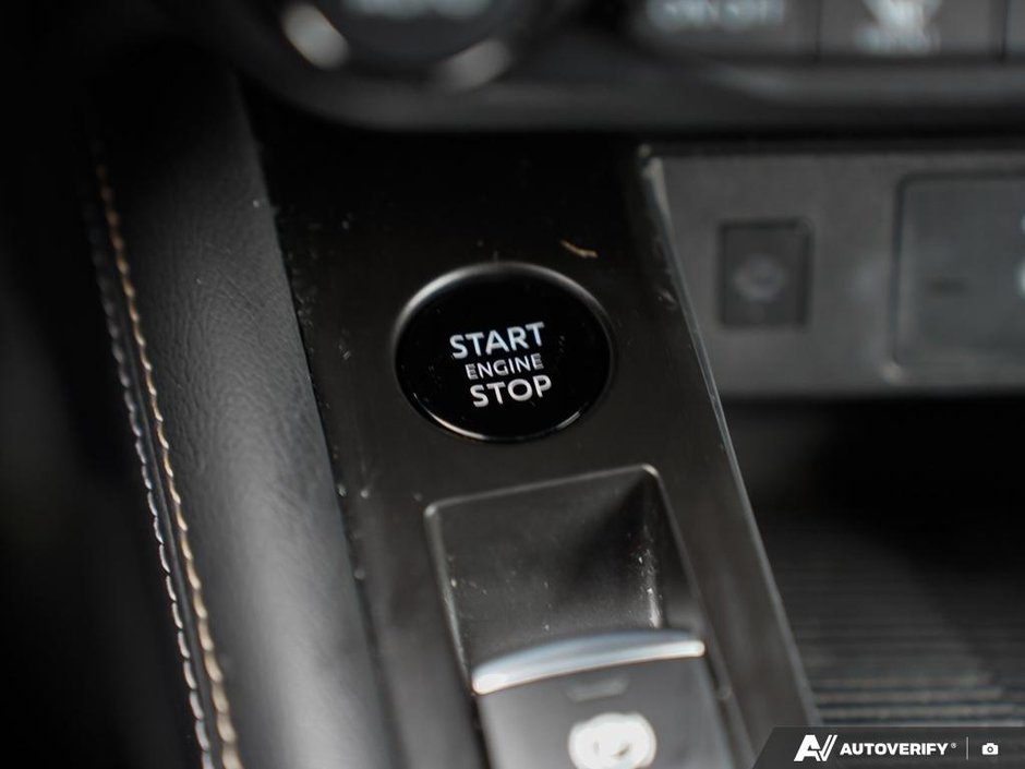 2025 Nissan Kicks SV-19