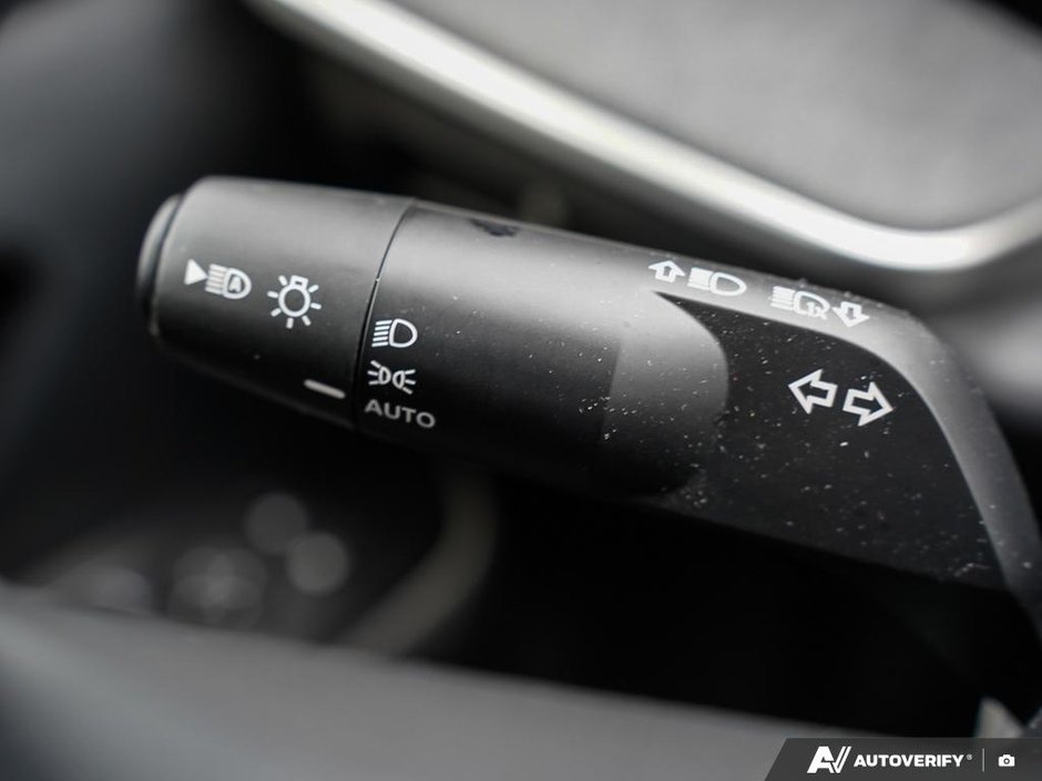 2025 Nissan Kicks SV-8