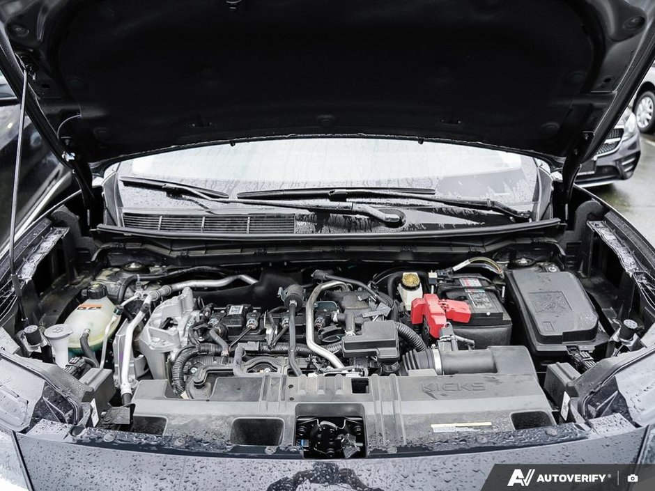 2025 Nissan Kicks SV-22