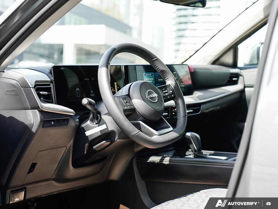 2025 Nissan Kicks SV-5