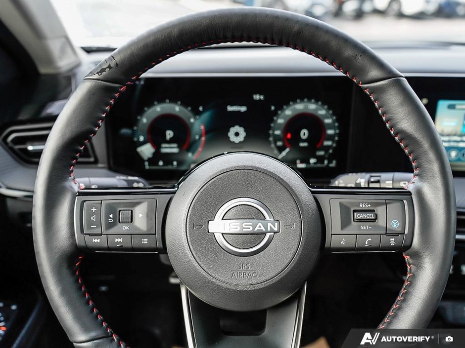 2025 Nissan Kicks SR AWD // SHOP AND COMPARE!-6