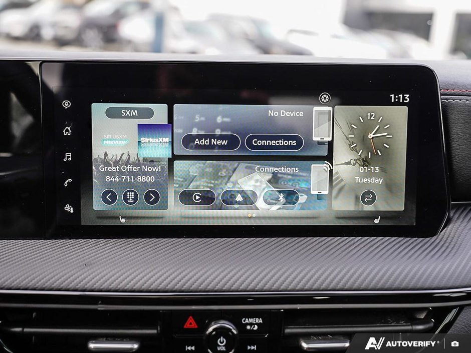 2025 Nissan Kicks SR AWD // SHOP AND COMPARE!-13