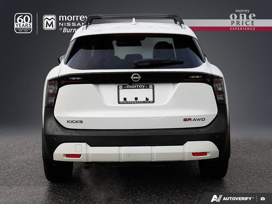 2025 Nissan Kicks SR AWD // SHOP AND COMPARE!-4