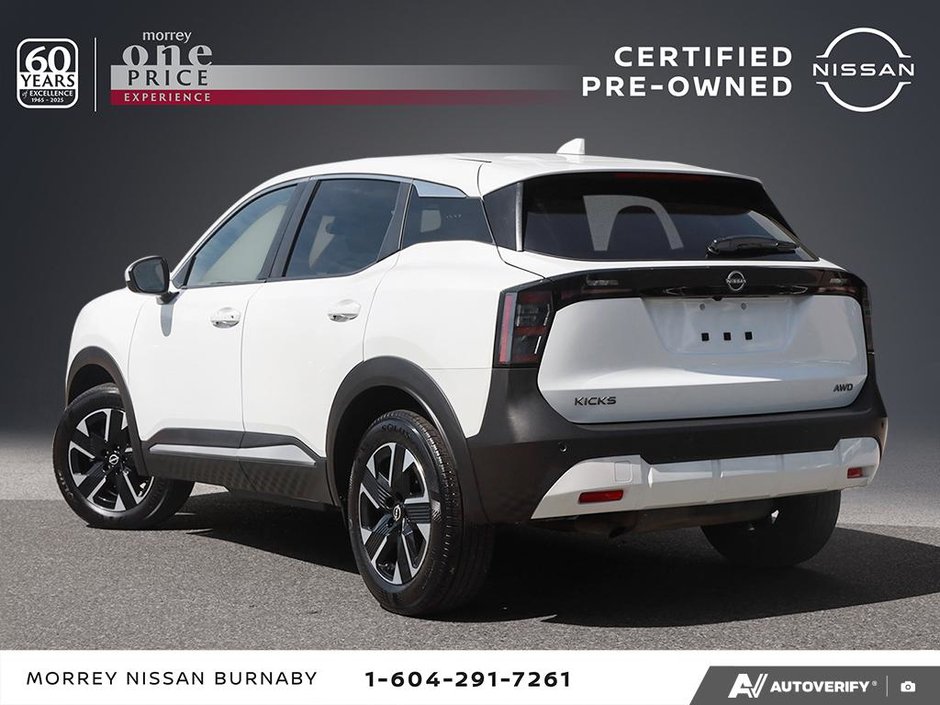 2025 Nissan Kicks SV AWD // 2.99% FINANCING!-4