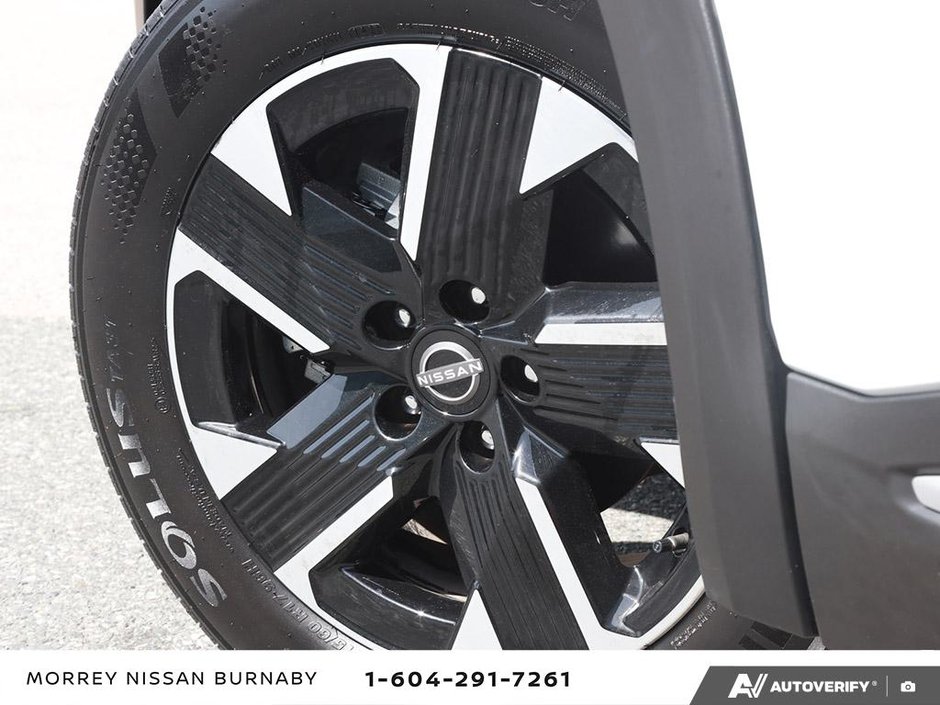 2025 Nissan Kicks SV AWD // 2.99% FINANCING!-6