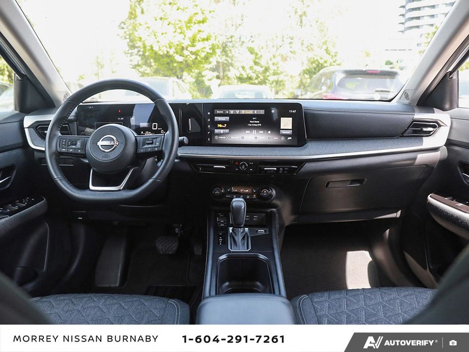 2025 Nissan Kicks SV AWD // 2.99% FINANCING!-25