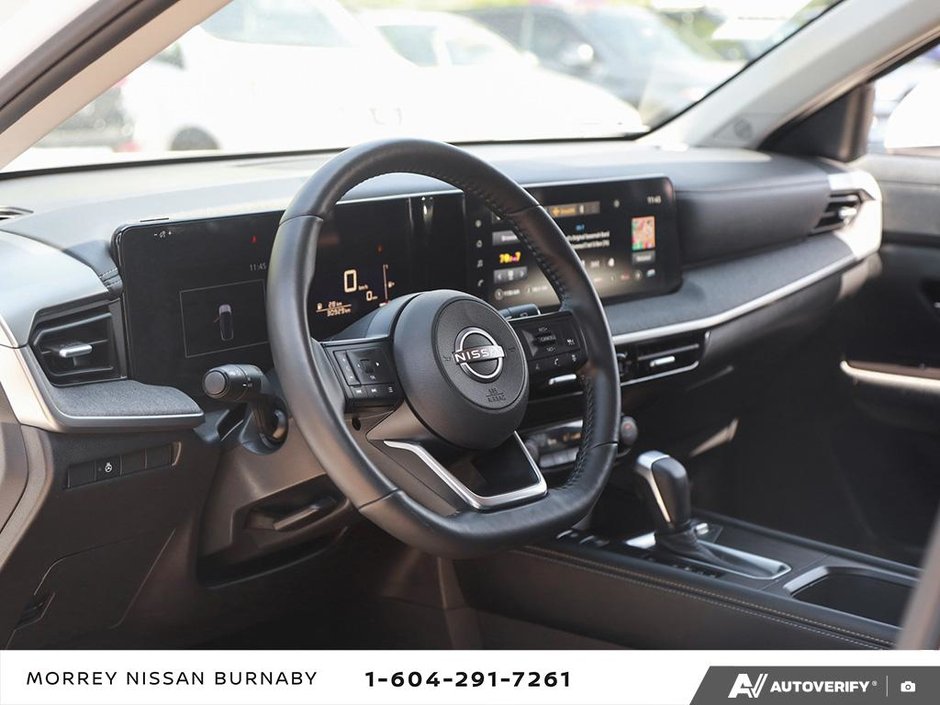 2025 Nissan Kicks SV AWD // 2.99% FINANCING!-13
