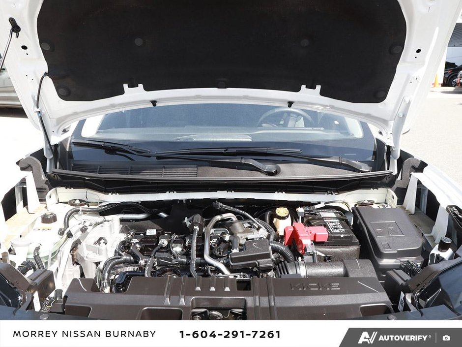 2025 Nissan Kicks SV AWD // 2.99% FINANCING!-8