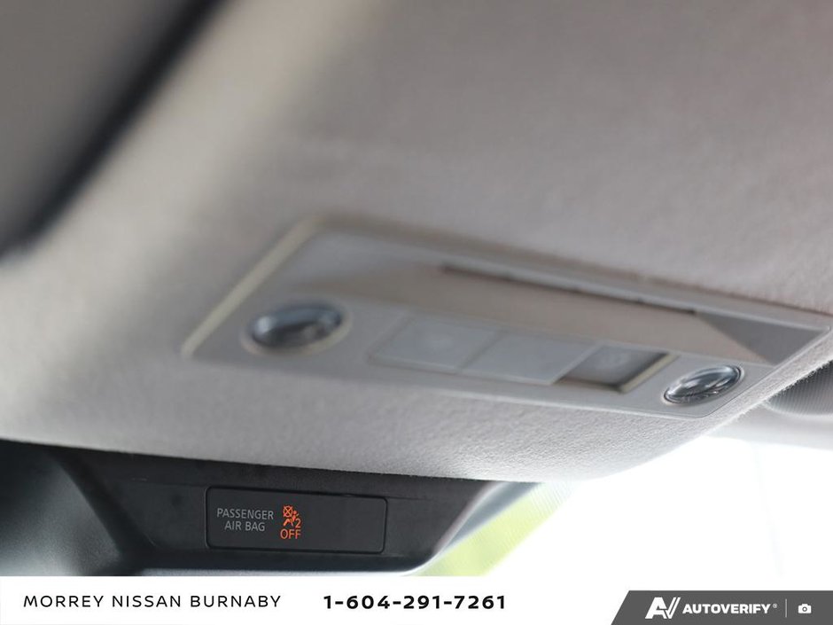 2025 Nissan Kicks SV AWD // 2.99% FINANCING!-22
