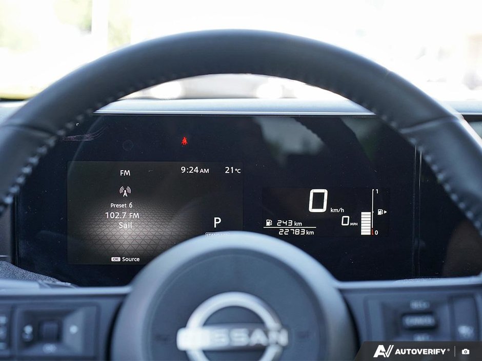 2025 Nissan Kicks SV CVT // CERTIFIED-7