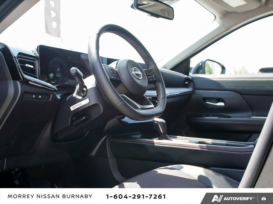 2025 Nissan Kicks SR PREMIUM // CERTIFIED // LOW RATES-16