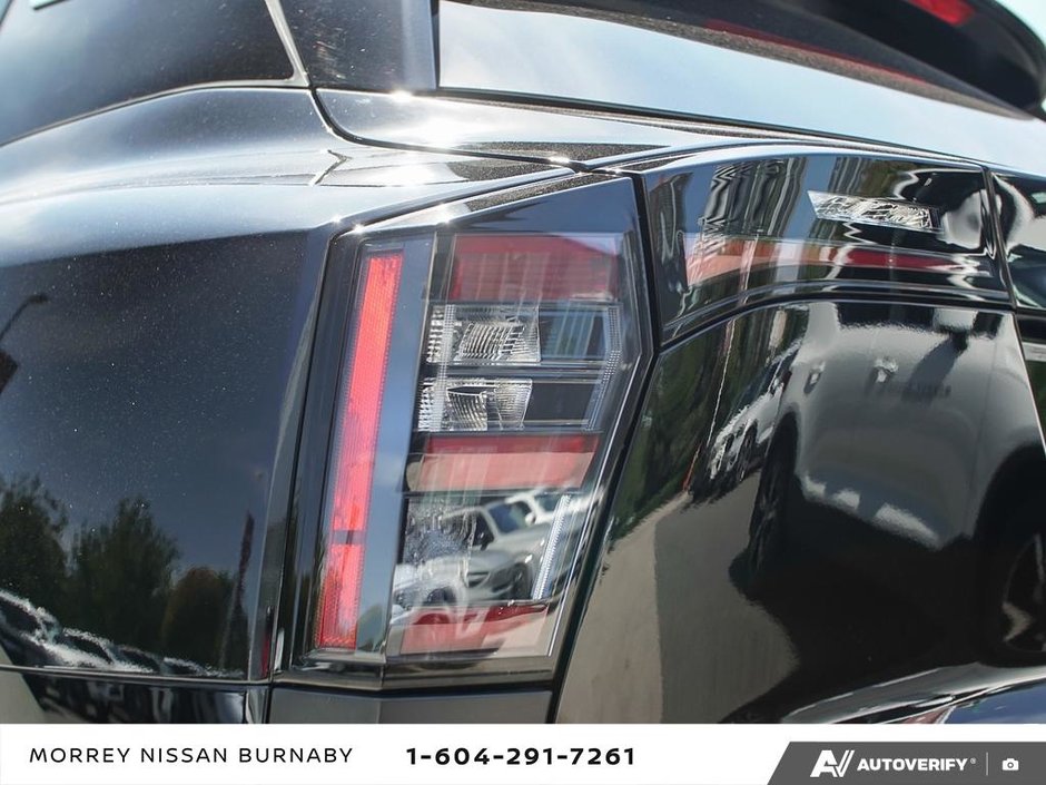 2025 Nissan Kicks SR PREMIUM // CERTIFIED // LOW RATES-11