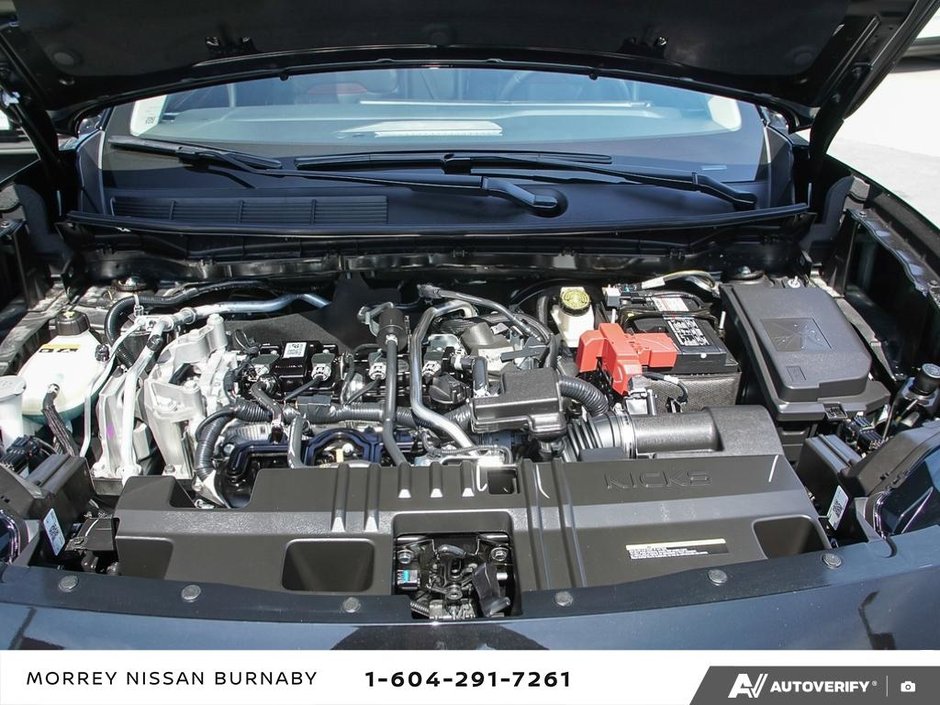 2025 Nissan Kicks SR PREMIUM // CERTIFIED // LOW RATES-8