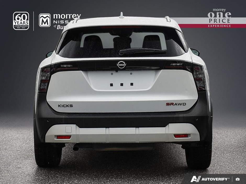 2025 Nissan Kicks SR AWD // LOW KMS-4